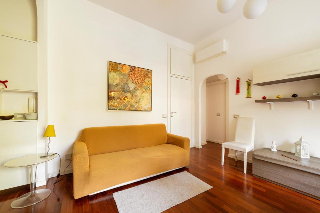 Milano Calvairate Balcony Apt Exterior photo