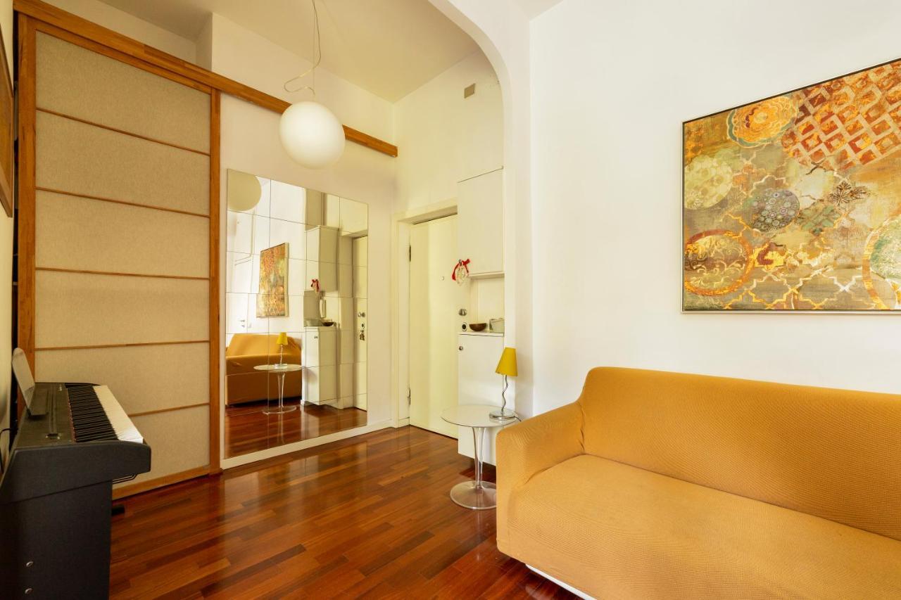 Milano Calvairate Balcony Apt Exterior photo