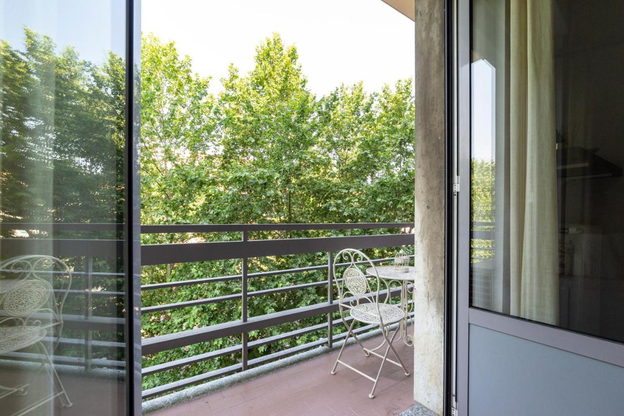 Milano Calvairate Balcony Apt Exterior photo